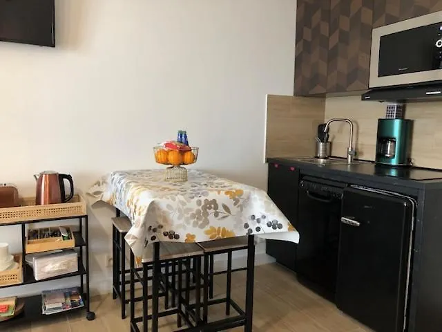 Apartamento Face à La Terrasse-parking-wifi-draps Et Serviettes *